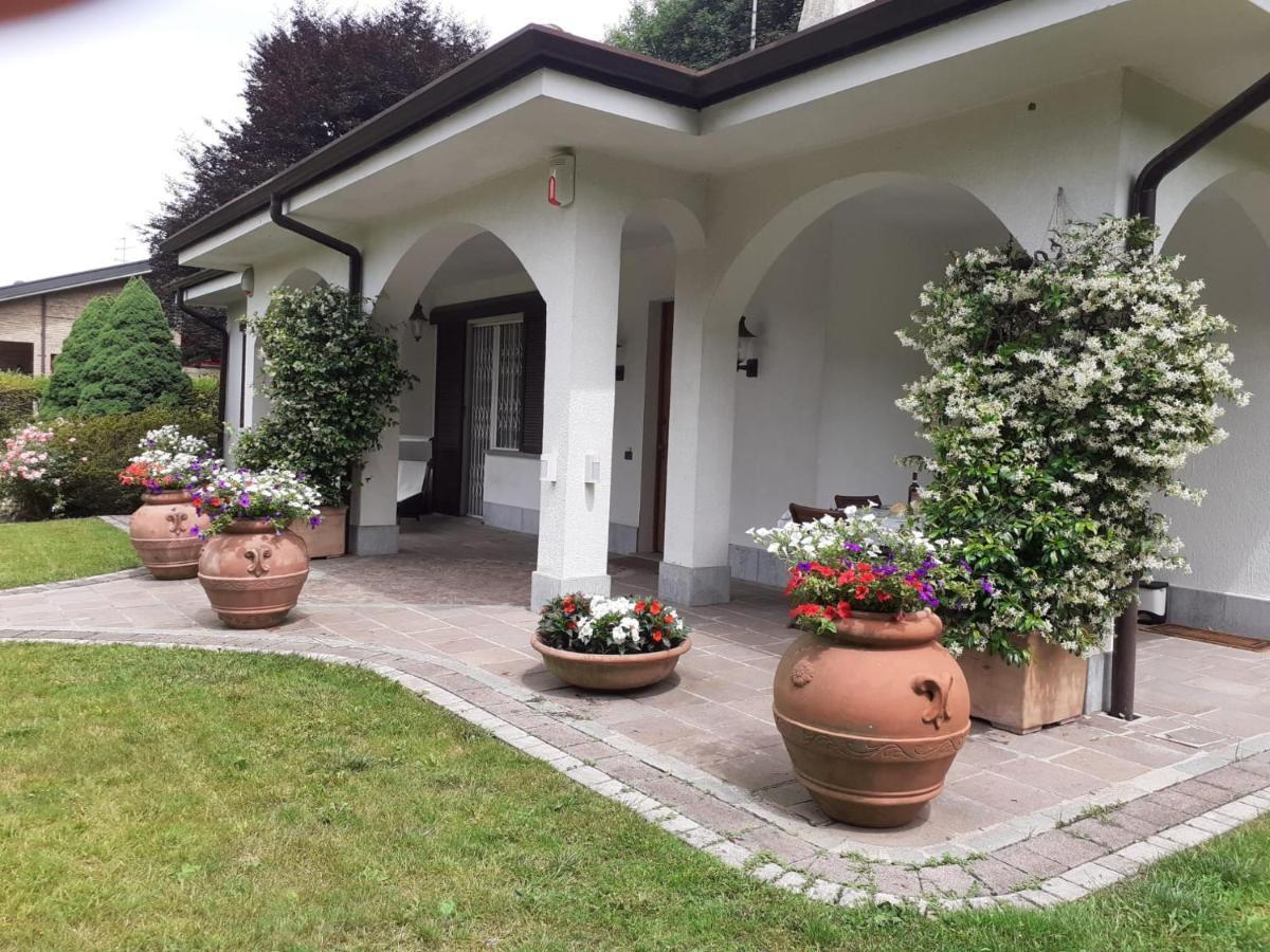 B&B Le Magnolie Carimate Exterior photo