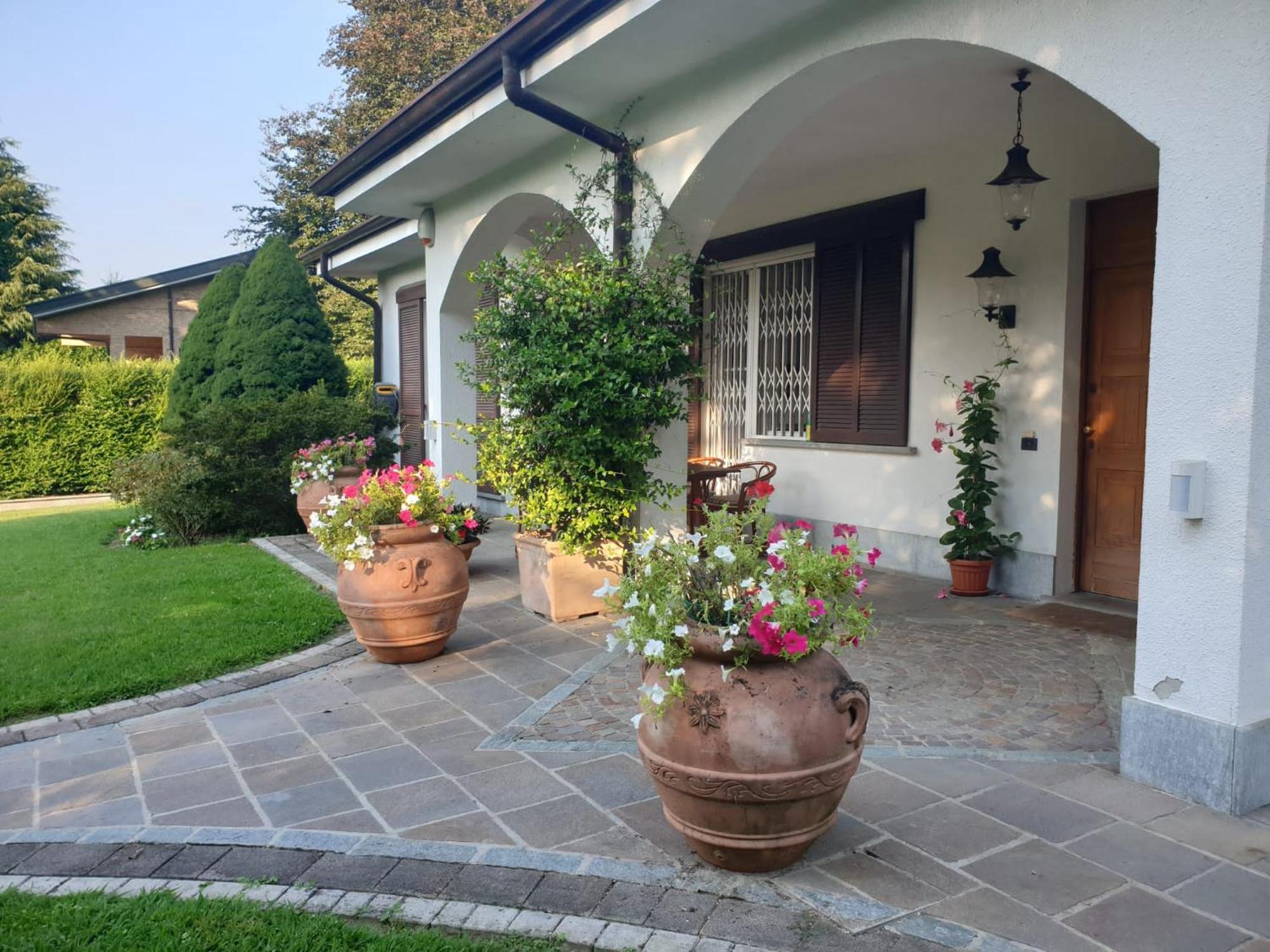 B&B Le Magnolie Carimate Exterior photo